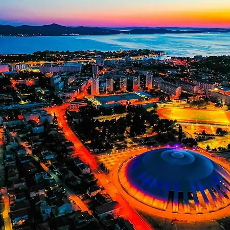 Luxury Experience In Center Of With Heated Pool And Jacuzzi Villa Zadar