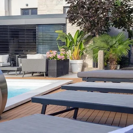 Luxury Experience In Center Of With Heated Pool And Jacuzzi ヴィラ