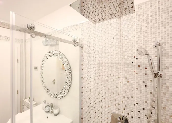 וילה Luxury Experience In Center Of With Heated Pool And Jacuzzi