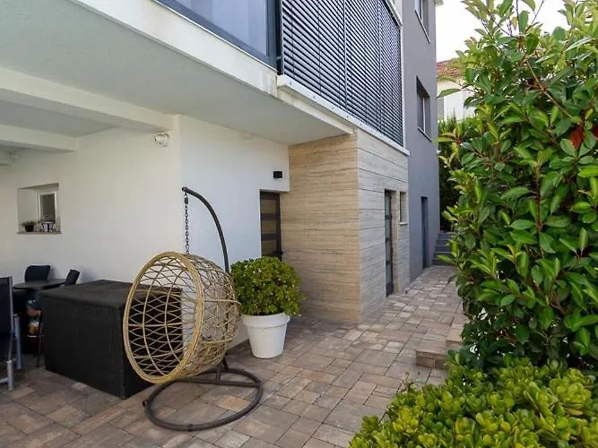 וילה Luxury Experience In Center Of With Heated Pool And Jacuzzi זאדאר