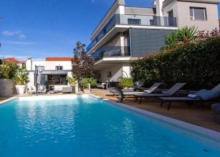 Luxury Experience In Center Of With Heated Pool And Jacuzzi וילה