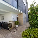 Villa Luxury Experience In Center Of With Heated Pool And Jacuzzi Zadar
