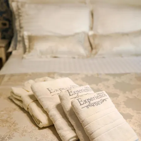 Vila Luxury Experience In Center Of With Heated Pool And Jacuzzi