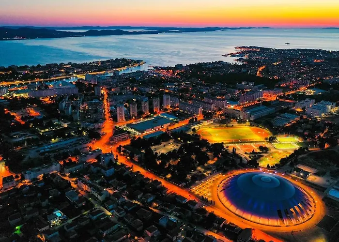 Luxury Experience In Center Of With Heated Pool And Jacuzzi * Задар