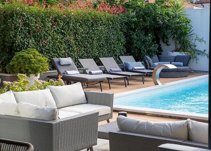 Вилла Luxury Experience In Center Of With Heated Pool And Jacuzzi Задар