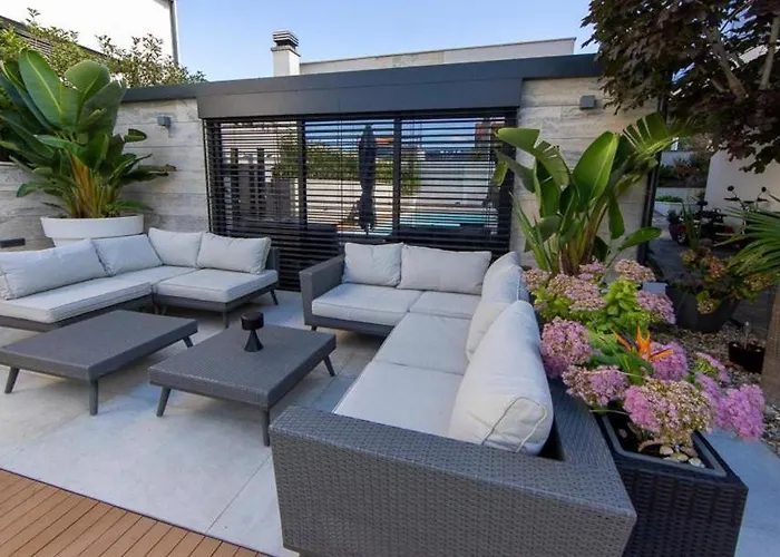 Luxury Experience In Center Of With Heated Pool And Jacuzzi * Задар